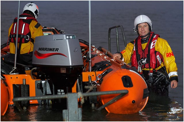 RNLI D-Class Inshore Rescue Boat Night Time Test Drive