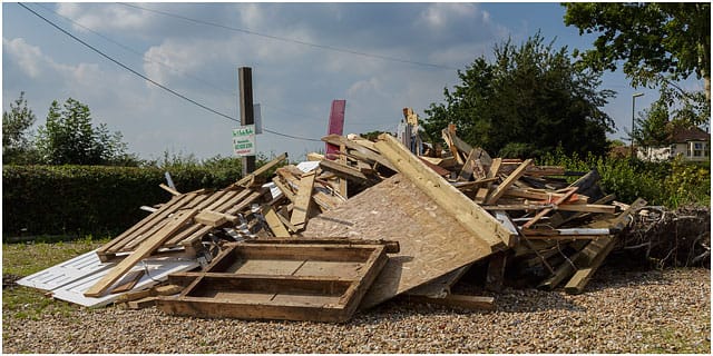 Fox And Hounds Denmead Public House Community Ownership Cooperative Bar Fittings Rubbish 