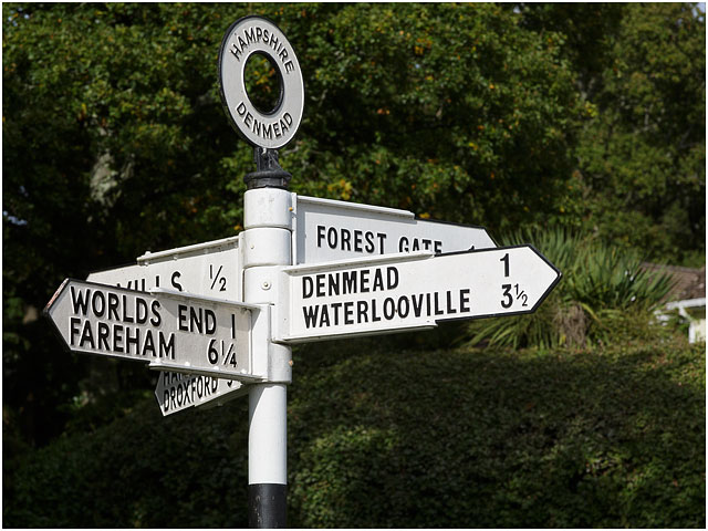 Denmead Waterlooville ‘Worlds End’ Fareham Forest Gate Hampshire Fingerpost Road Sign 