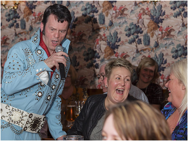 Fox Hounds Denmead Public House Elvis Tribute Singer Blue Las Vegas Suit Ctrowd 