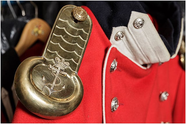 1830-1840 Infantrymans uniform brass epaulettes 1830-1840 Infantrymans Uniform Brass Epaulette Shoulder Red