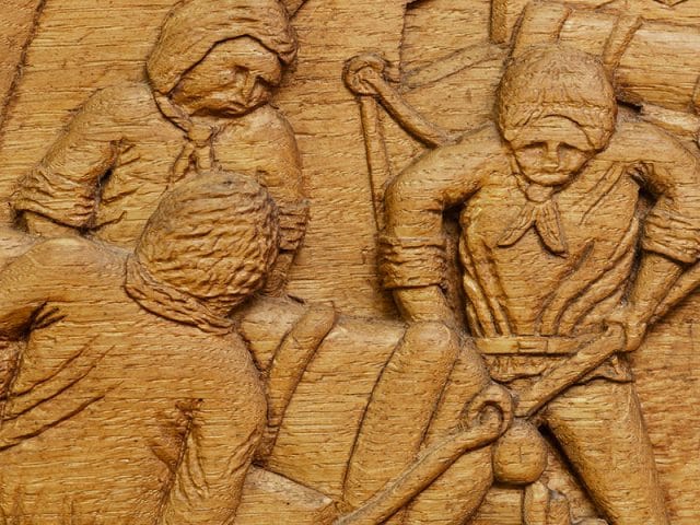 Bicentenaryof Trafalgar shield wood carving detail by the solent guild of woodcarvers and sculptors 