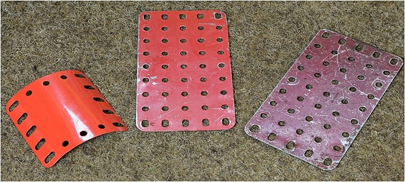 Alternative red coloured Meccano plates