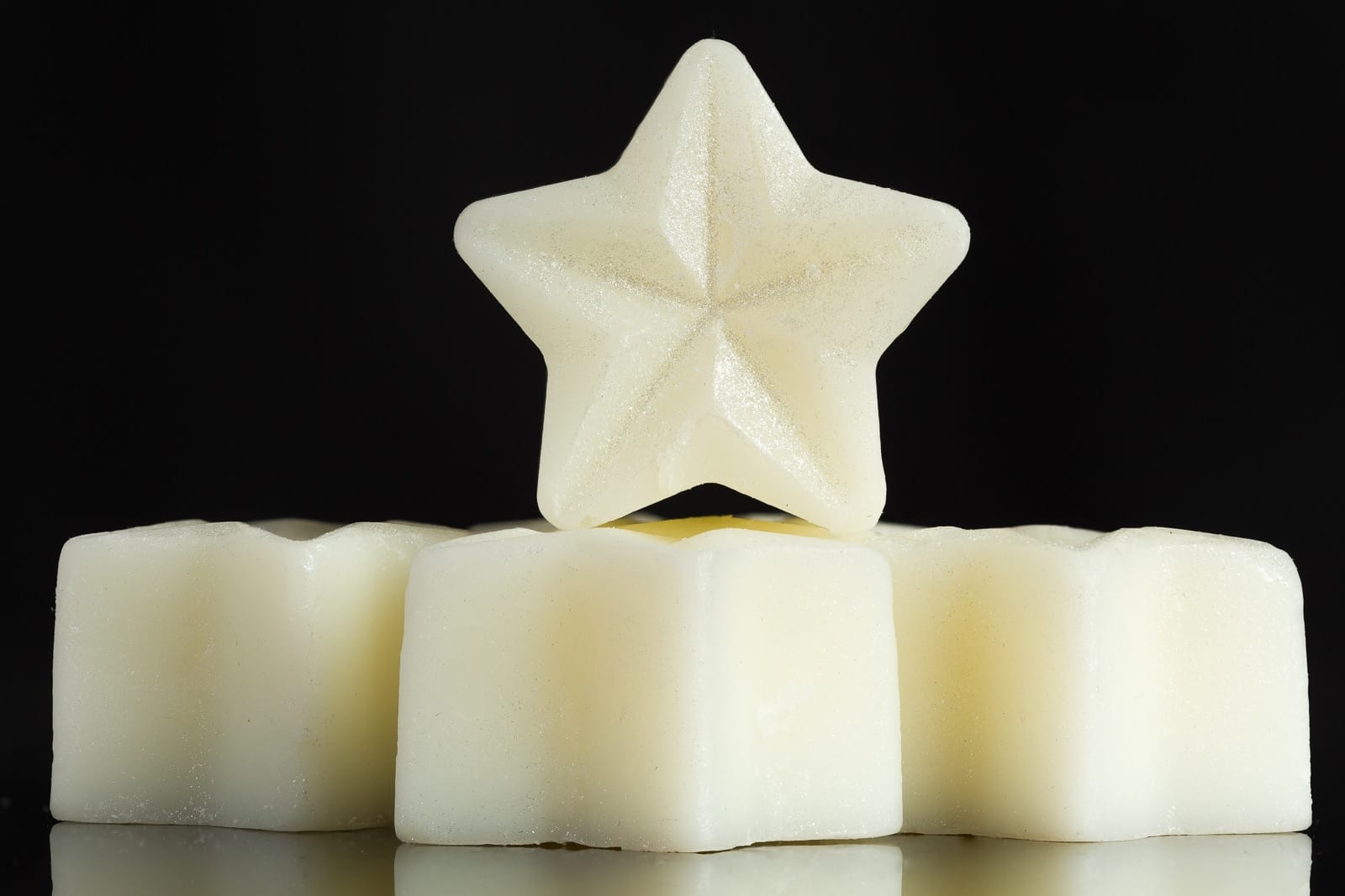 close up of lime cooler wax melts