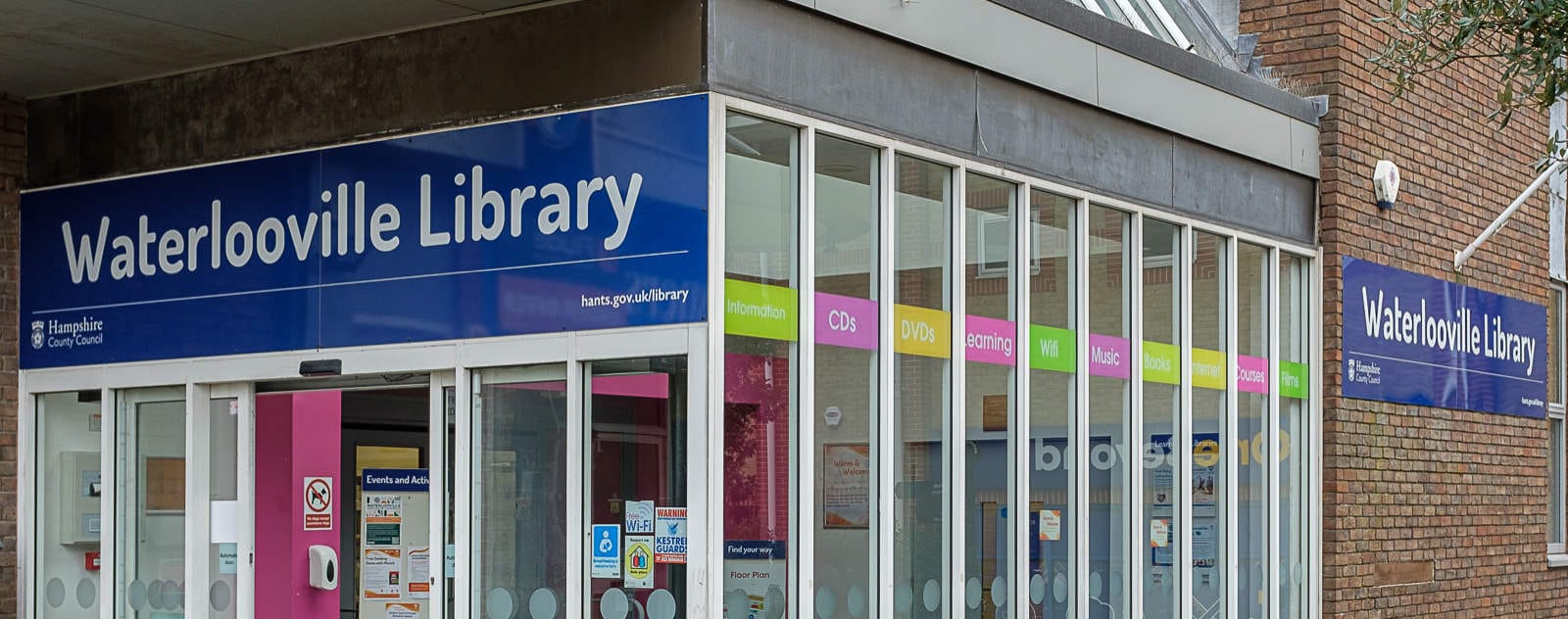 waterlooville hampshire uk library exterior view